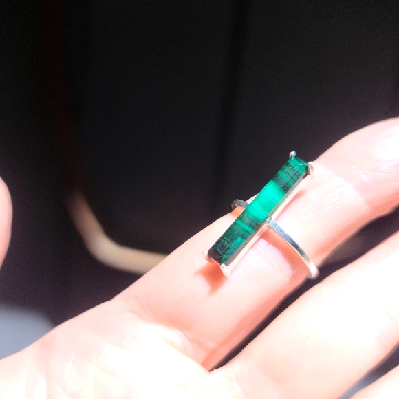 Malachite long baguette sterling silver ring sz7.5 - Picture 5 of 5